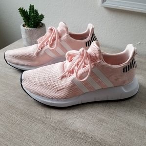 Adidas Swift Running Shoes 7.5